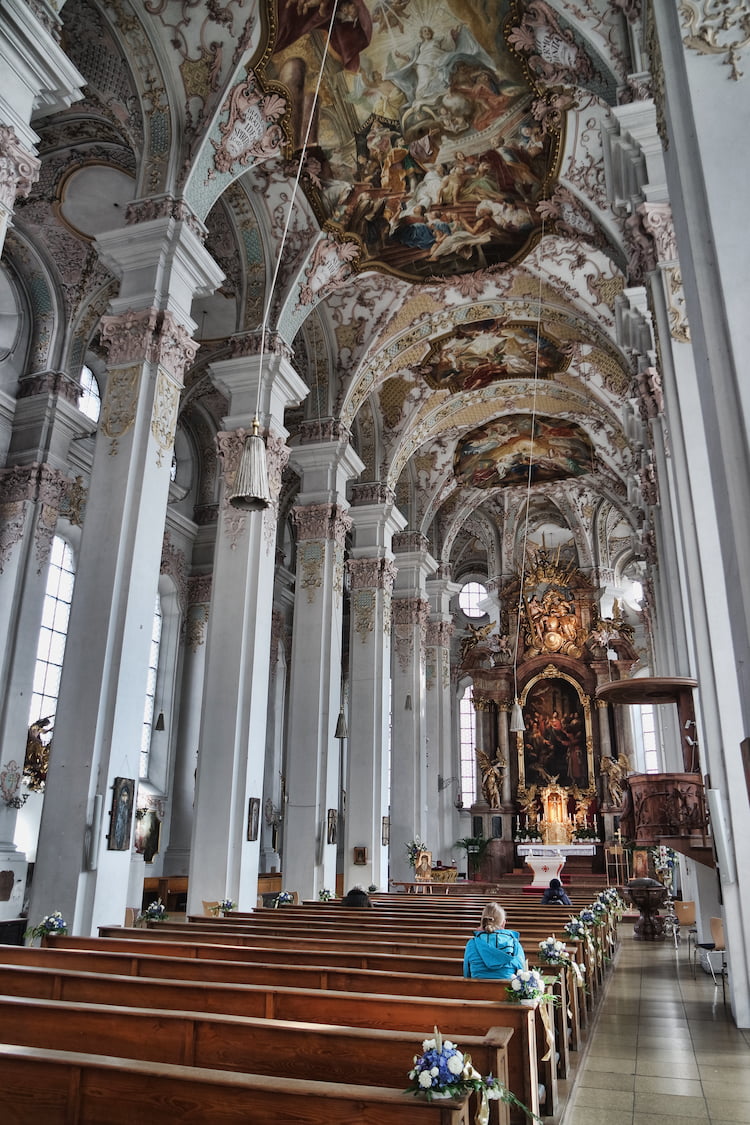 聖神教堂, Heilig-Geist-Kirche