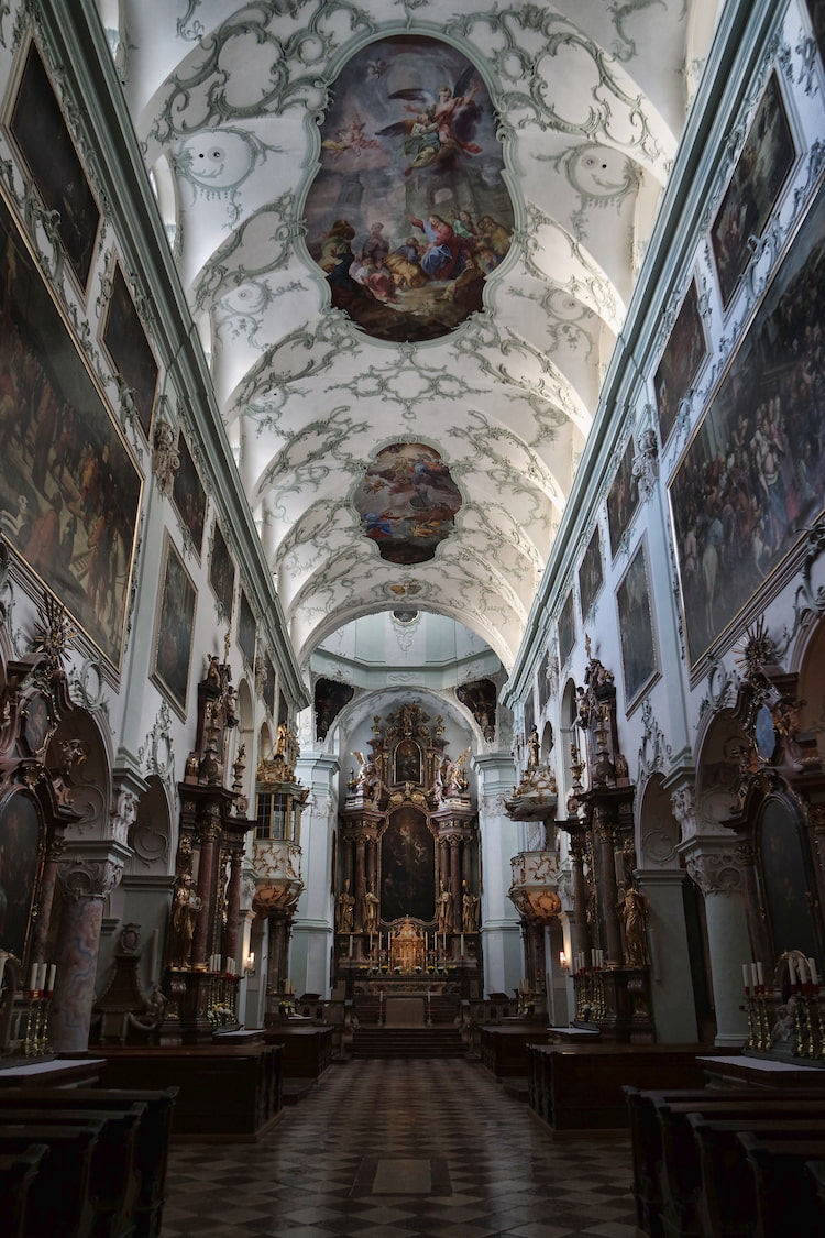 聖彼得修道院(St Peter's Abbey, Stift Sankt Peter)