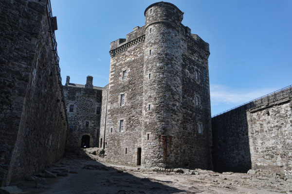 main mast, Blackness Castle